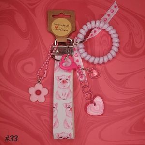 #33 pig keychain